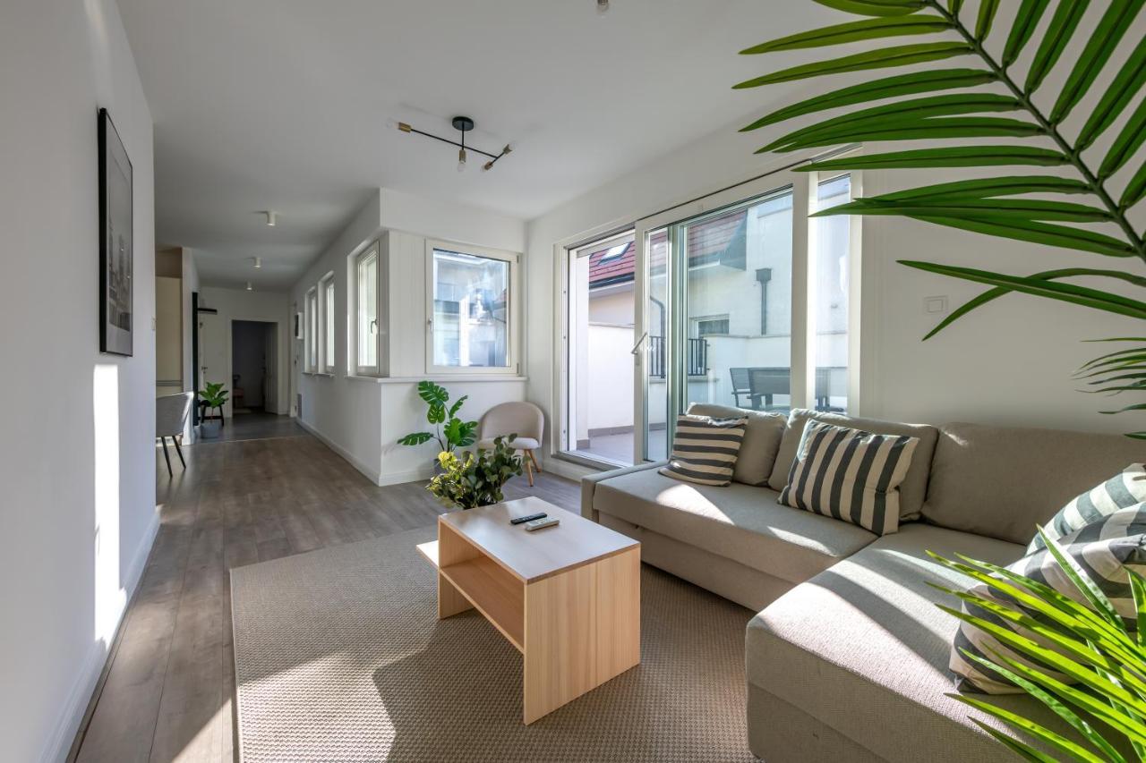 Lovag 12 Terrace Designer Home บูดาเปสต์ ภายนอก รูปภาพ